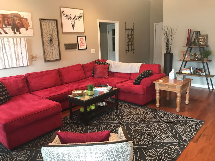 Sectional in Living Area that can comfortably sleep 2