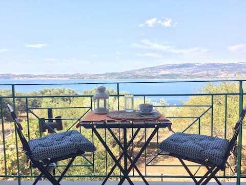 Chariclia’s House Kefalonia sea-view apartment