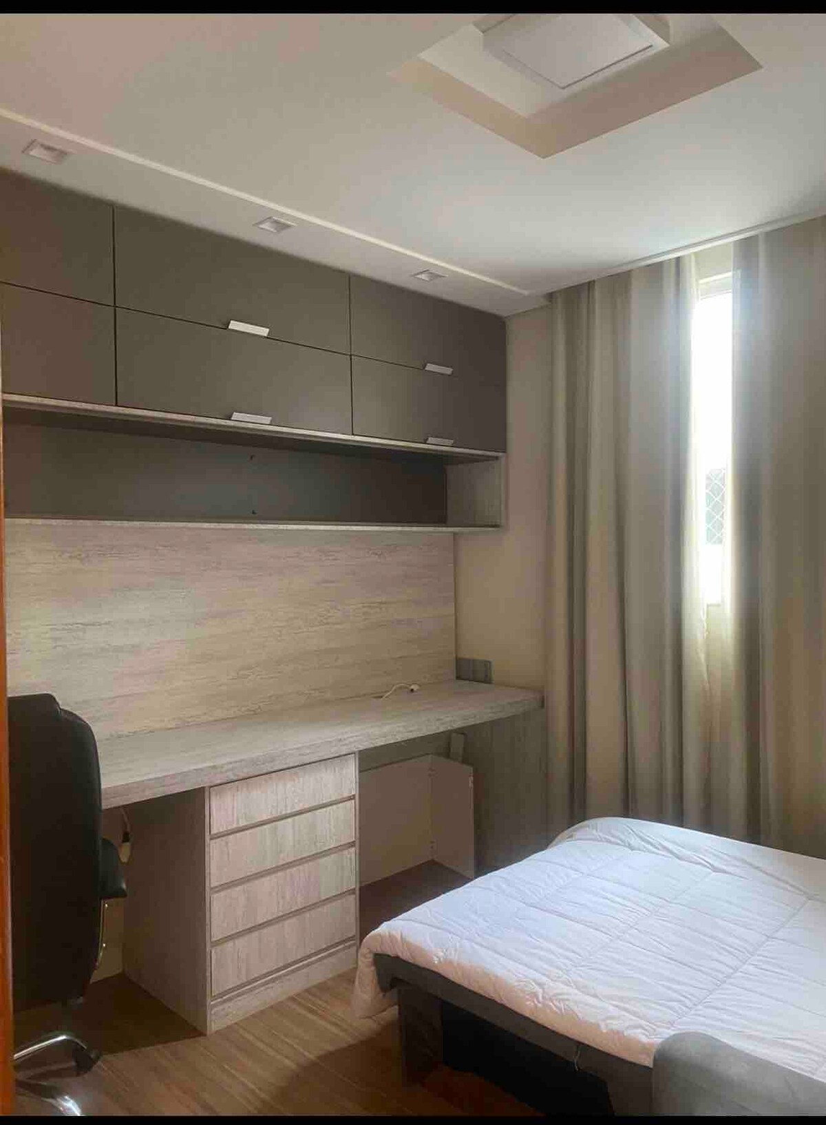 Ексклузивен кауч на спуштање во спална соба 2 за работа