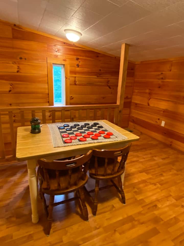 Elk Ridge Cabin Direct Spearhead trail access! Cabins for Rent in