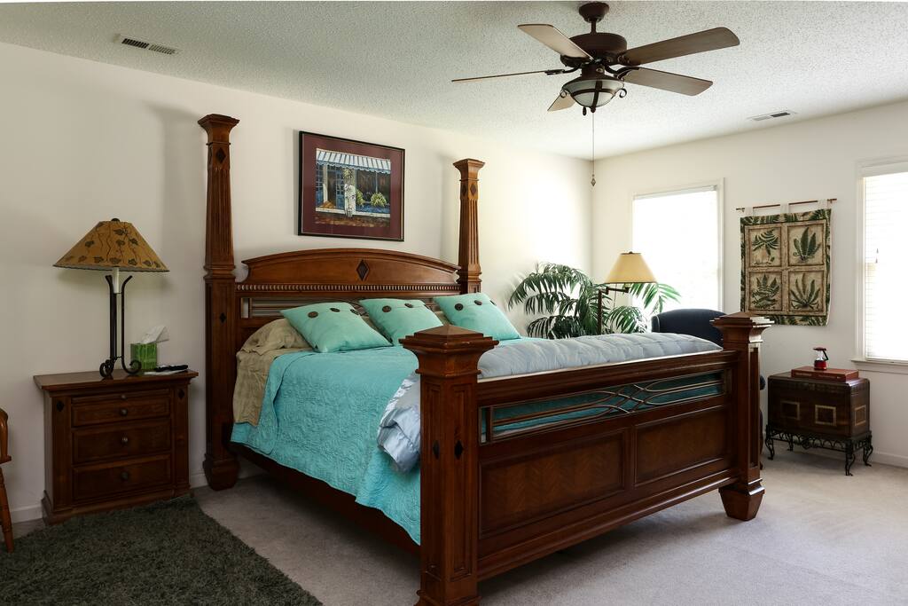 The big 4 poster bed providing an awesome night's sleep.