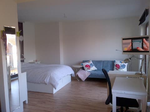 Erfolgreiche Airbnb-Immobilie: Bright & comfortable studio in Findorff