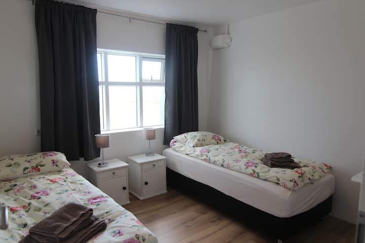 Habitación con dos camas individuales