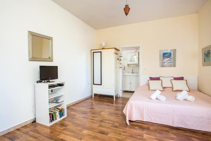 Olive Tree Studio, Vue Mer Dans Jardin Calme. - Rhodes