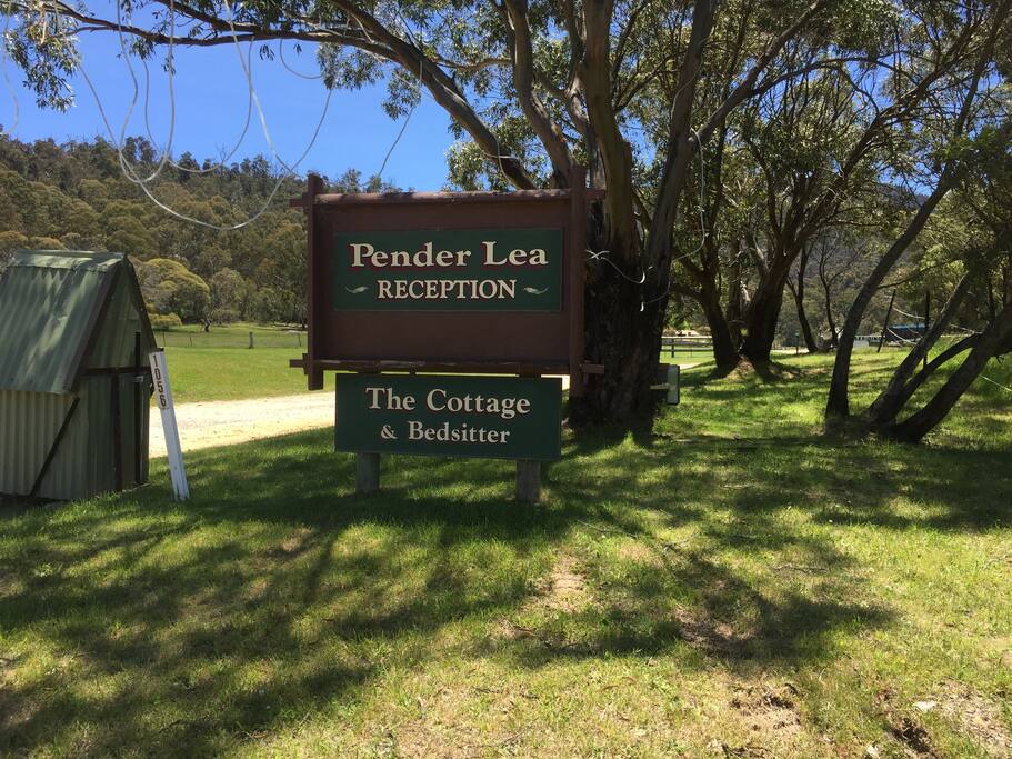 Entry off the Alpine Way