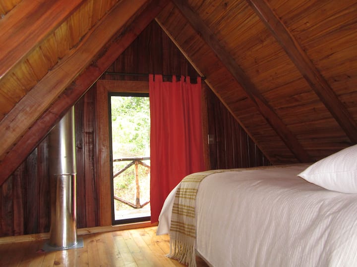 Chumba cha kulala cha ghorofa ya pili