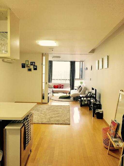 The rooom from my entrance.