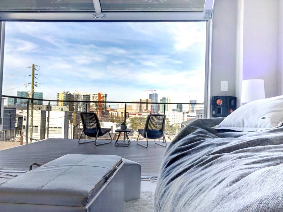 Urban oasis heavenly views media loft