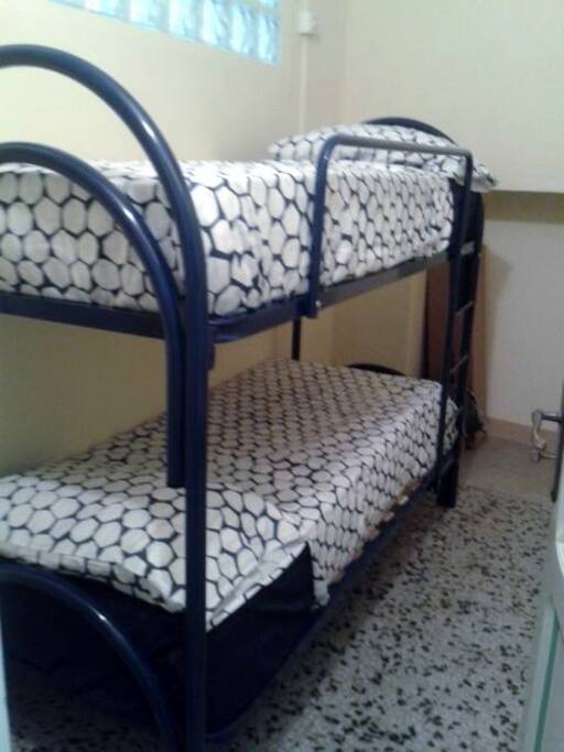 Camera da letto con letti a castello