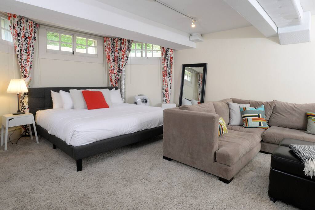 1st bedroom