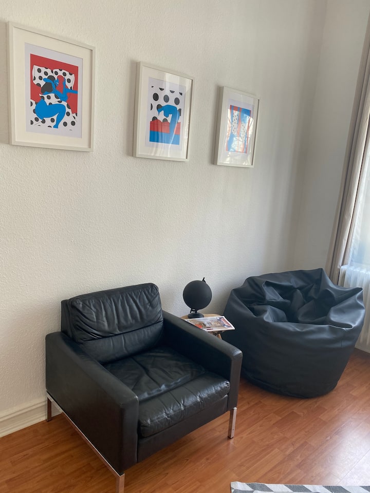 Schönes Privatzimmer In Ruhiger Altbau Whg (20m²) - Düsseldorf