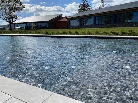 Airbnb con mejor rendimiento: Loft in a resort with pool en Valdés