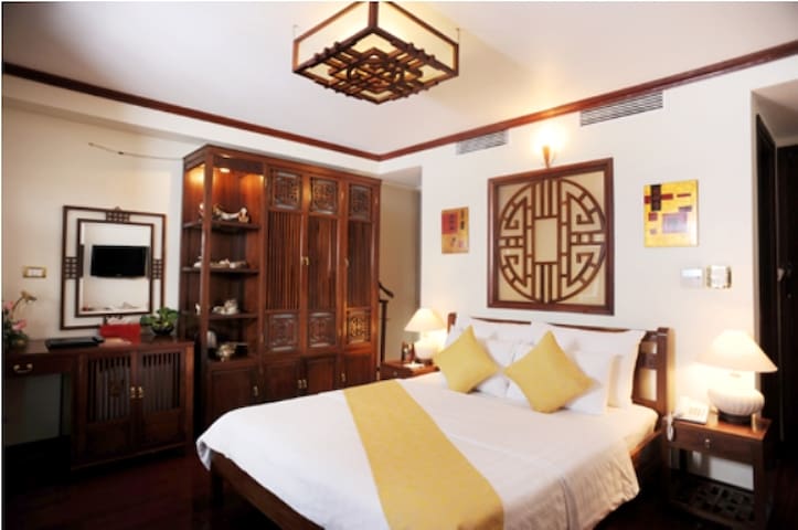 широта ханой