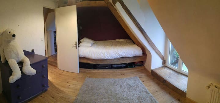 Chambre n°3 avec balcon / lit double