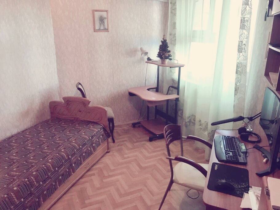 room 2 with single bed