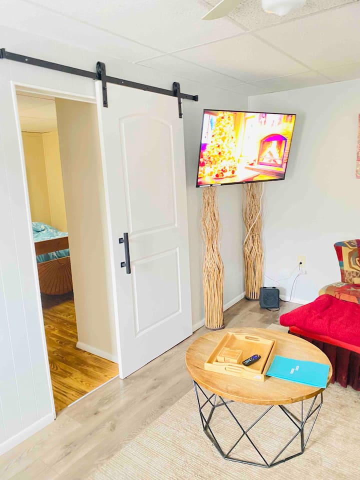 Teal Sky Hideout• Uptown Walkable • King Bed • - Sedona