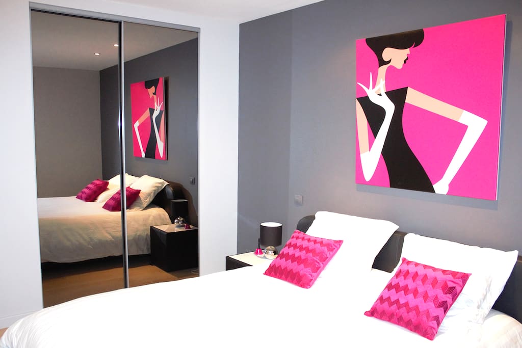 Cosy, Designed and Romantic bedroom for 2 in Paris