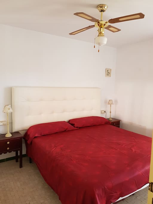 Chambre grand lit
