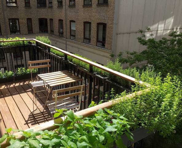 Danish Design | Unbeatable Location gallery image 2