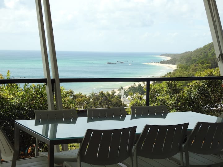 Blue Moon Beach House Houses for Rent in Moreton Island, Queensland