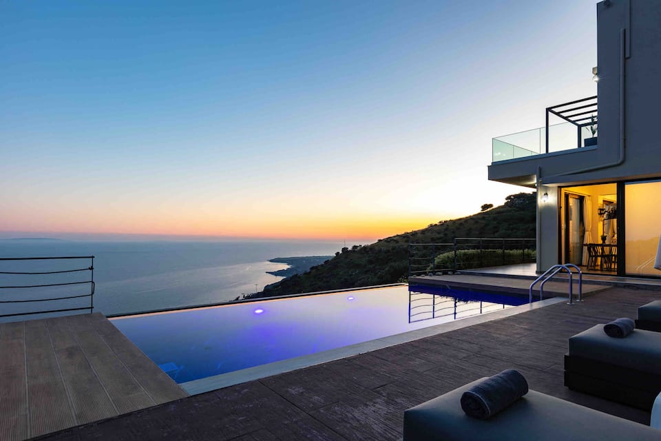Villa Amphithea, over the Libyan Sea, Kato Rodakino, Crete, Greece, photo 1 of 10