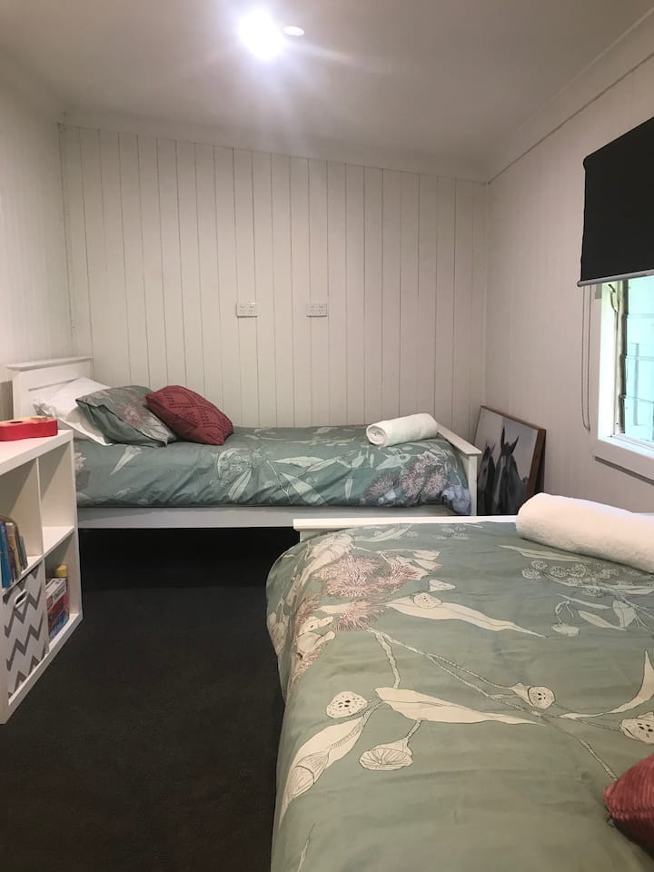 Dormitorio 3, 2 camas individuales.