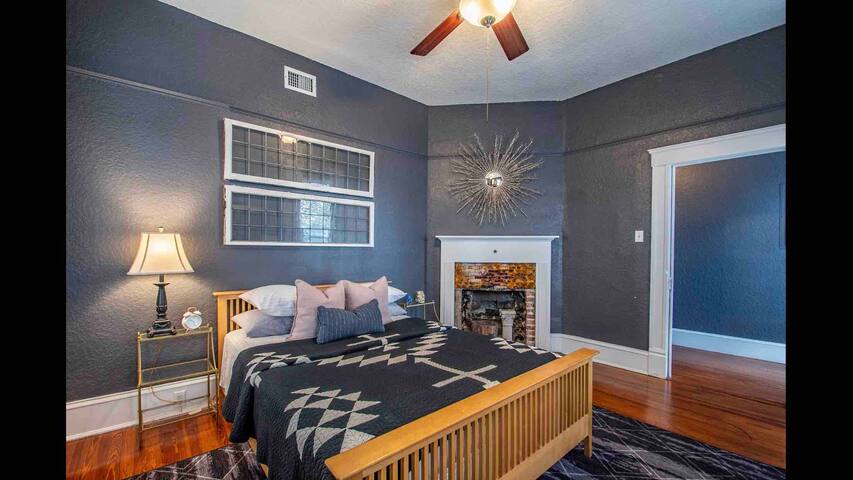 Private and Comfortable Historic Apt