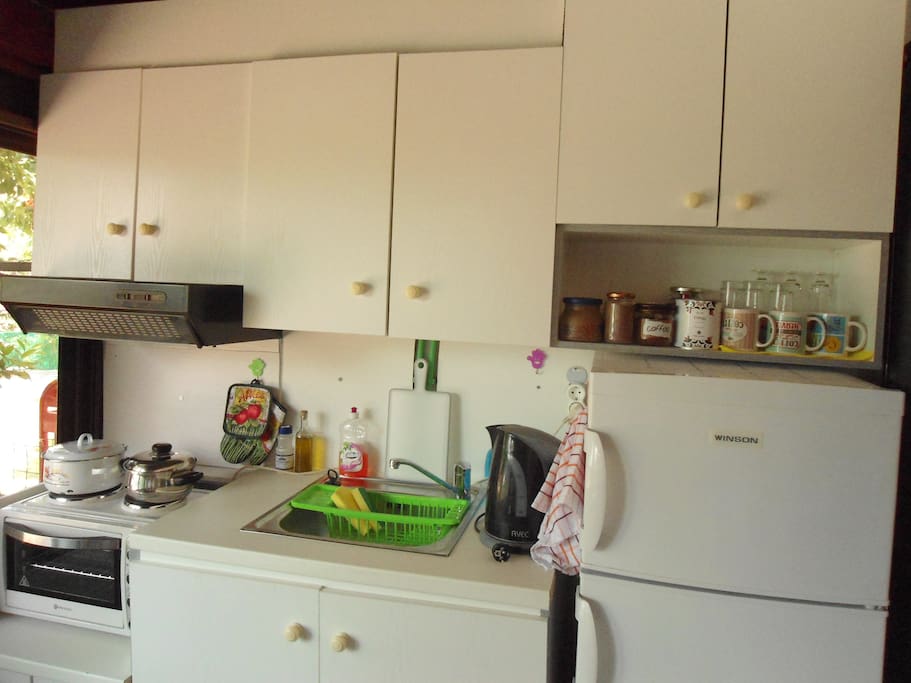 fully equiped kitchen