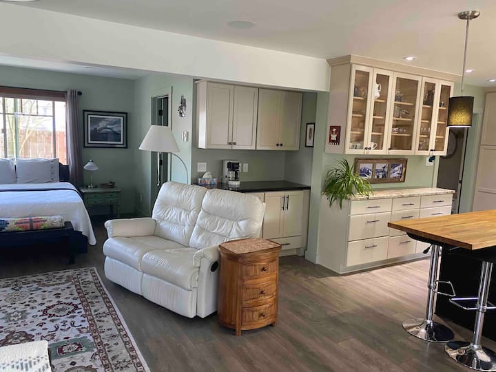 Rossland Vacation Rentals Airbnb