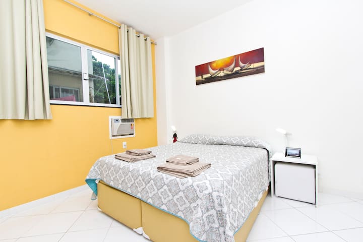 Bedroom & living room  in the best part of Ipanema