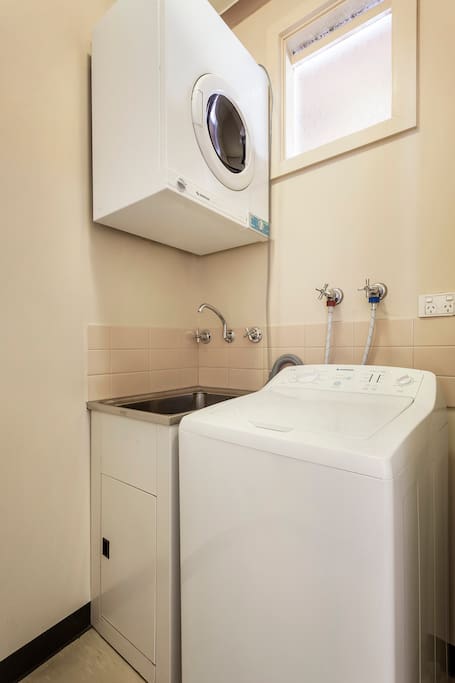 Standard Apartment - Laundry