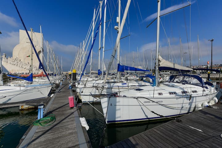 Yate De Lujo Navegar O Dormir En Cascais Posible Barcos En Alquiler En Lisboa Lisboa Portugal