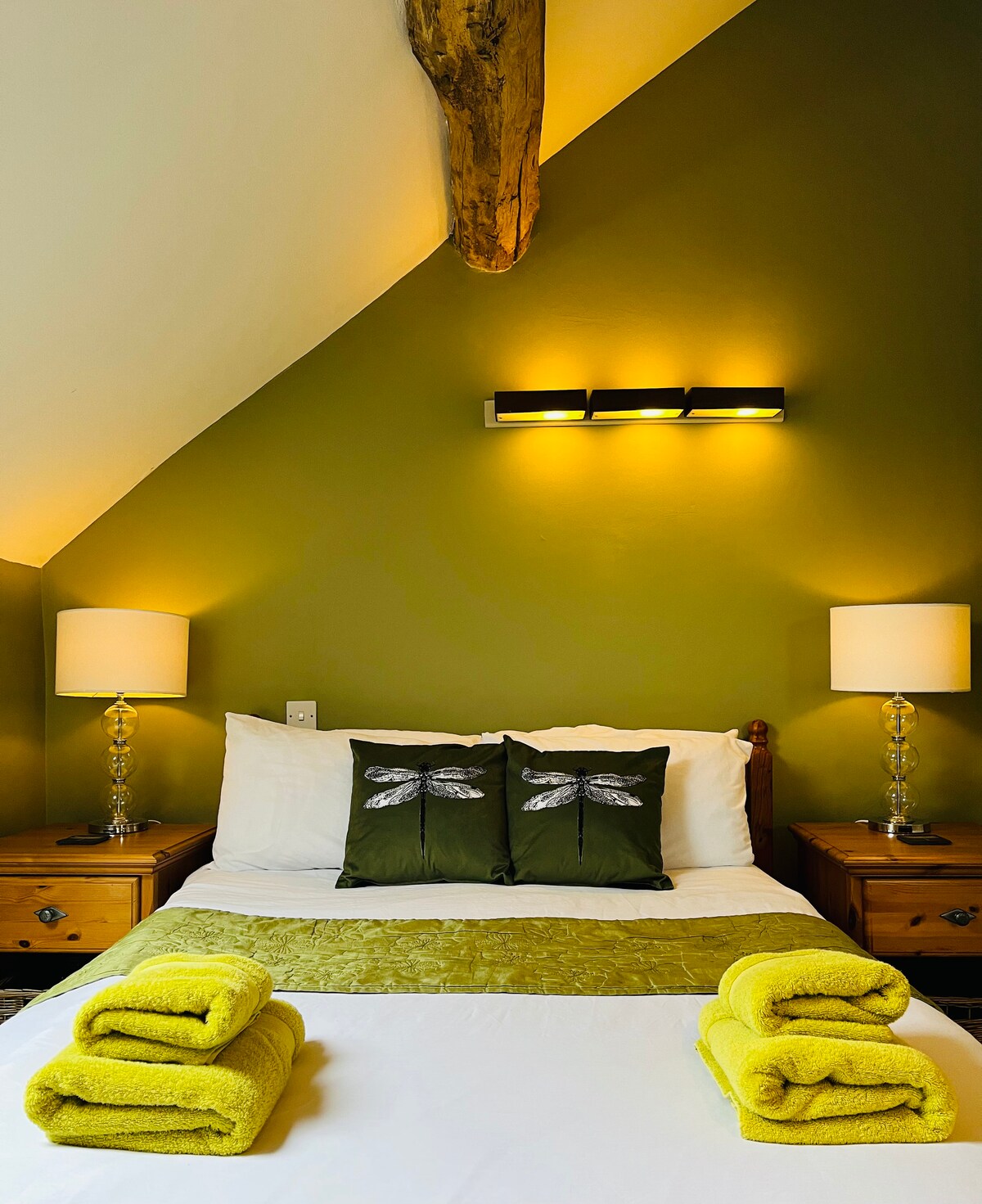 საძინებელი 1