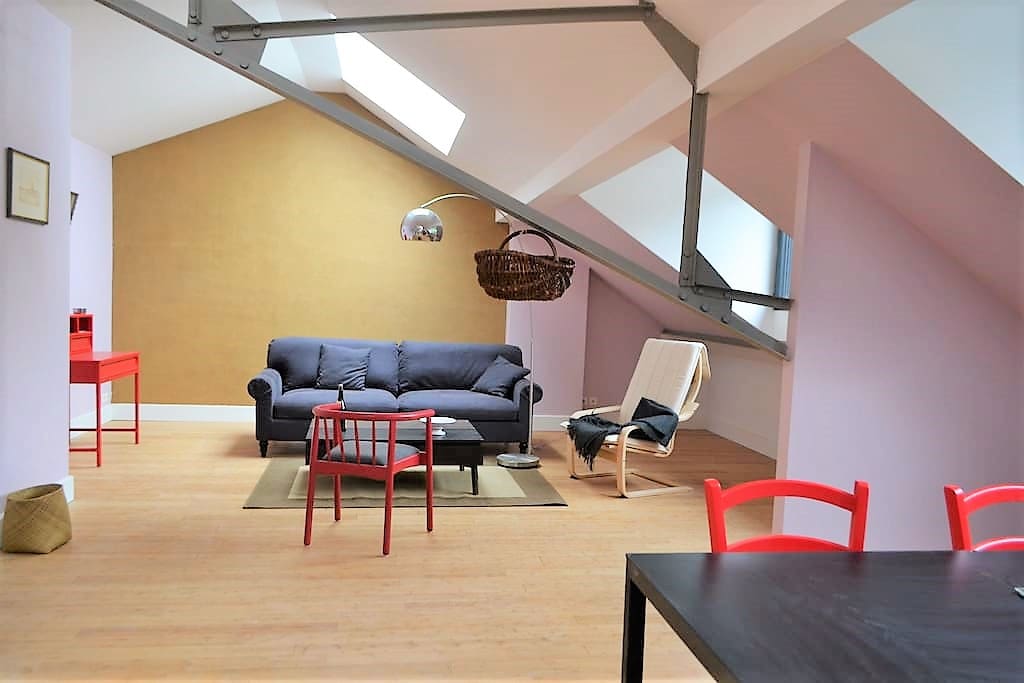 LePetitLoft 1 - On the right, the dining corner, left the kitchen