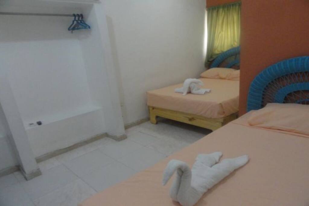 Contamos con Habitaciones Dobles para que nuestros huéspedes vengan en grupo o pareja. #hotel