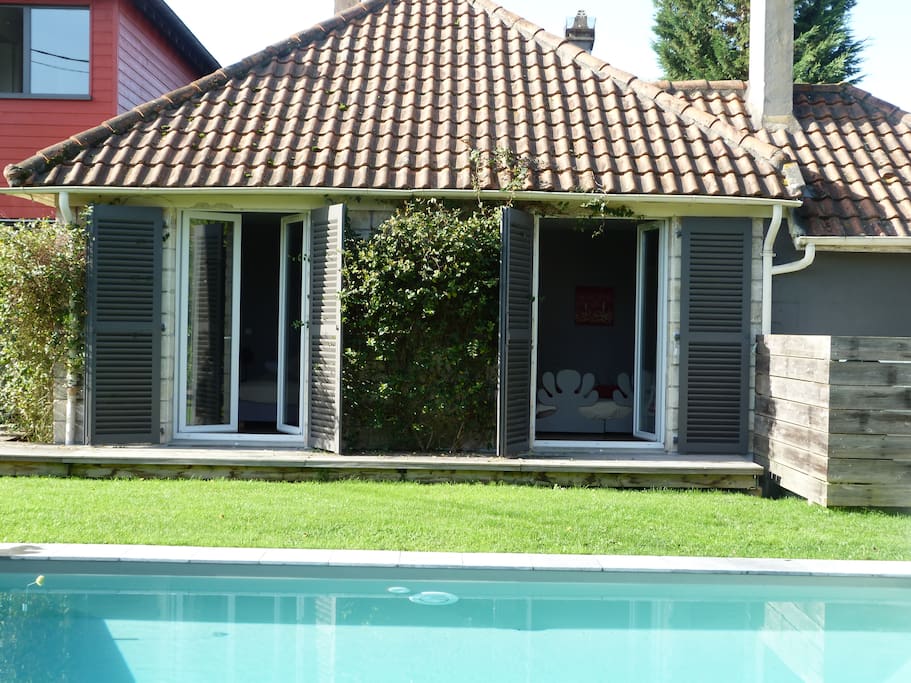 2 Chambres vue piscine