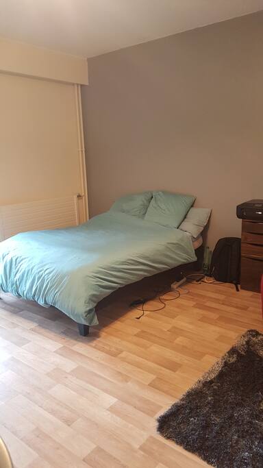 Lit 140*190 avec matelas mémoire de forme