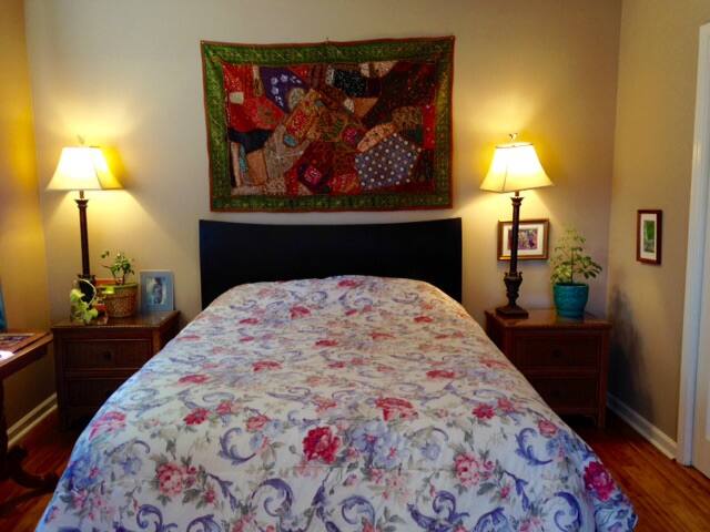 Beautiful studio in peaceful quiet neighborhood