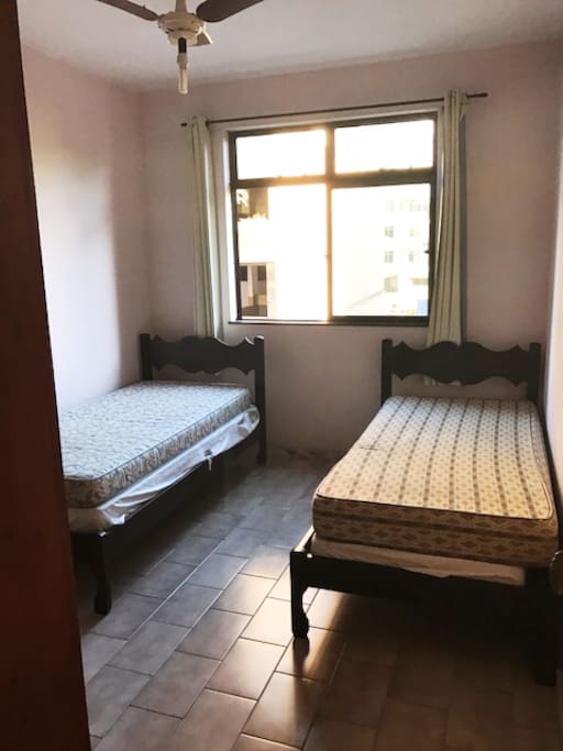 quarto para duas pessoas - vista 02
