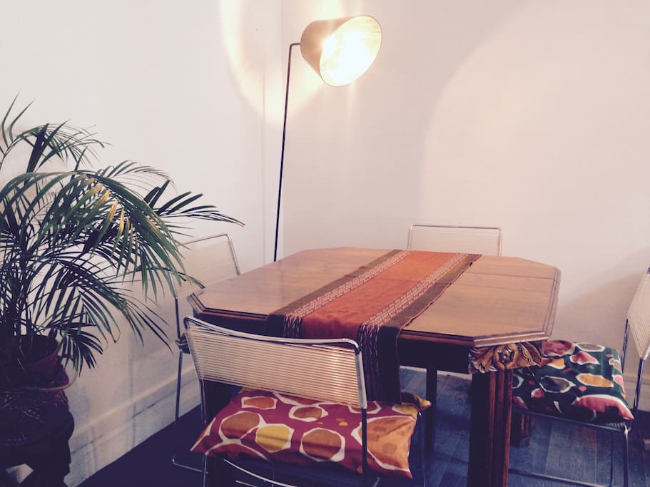 Coin salle à manger dans le salon