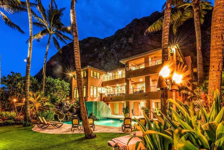 Luxury beach Front Estate Magnum PI gallery image 2