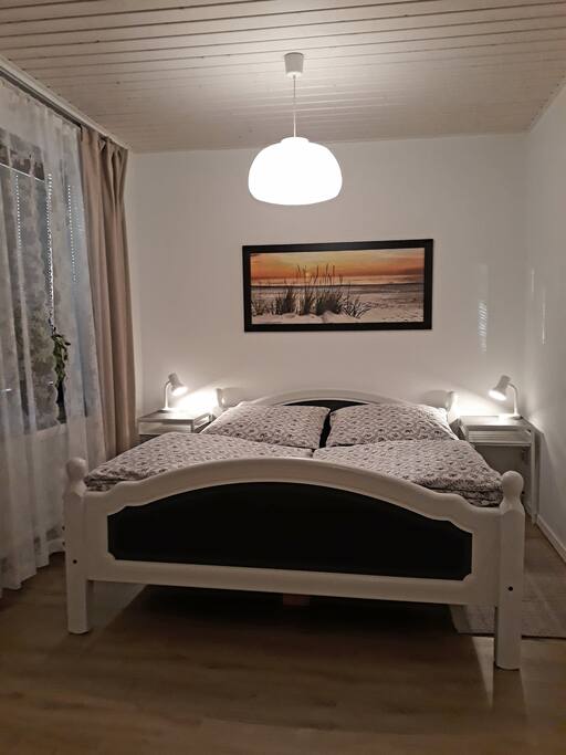 Doppelbett 1,60 × 2 m