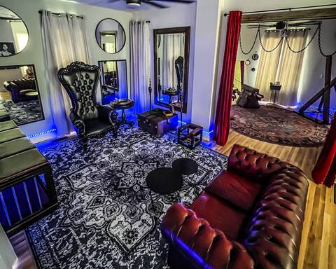 A *Spicy* Couples Getaway at DungeonJC!
