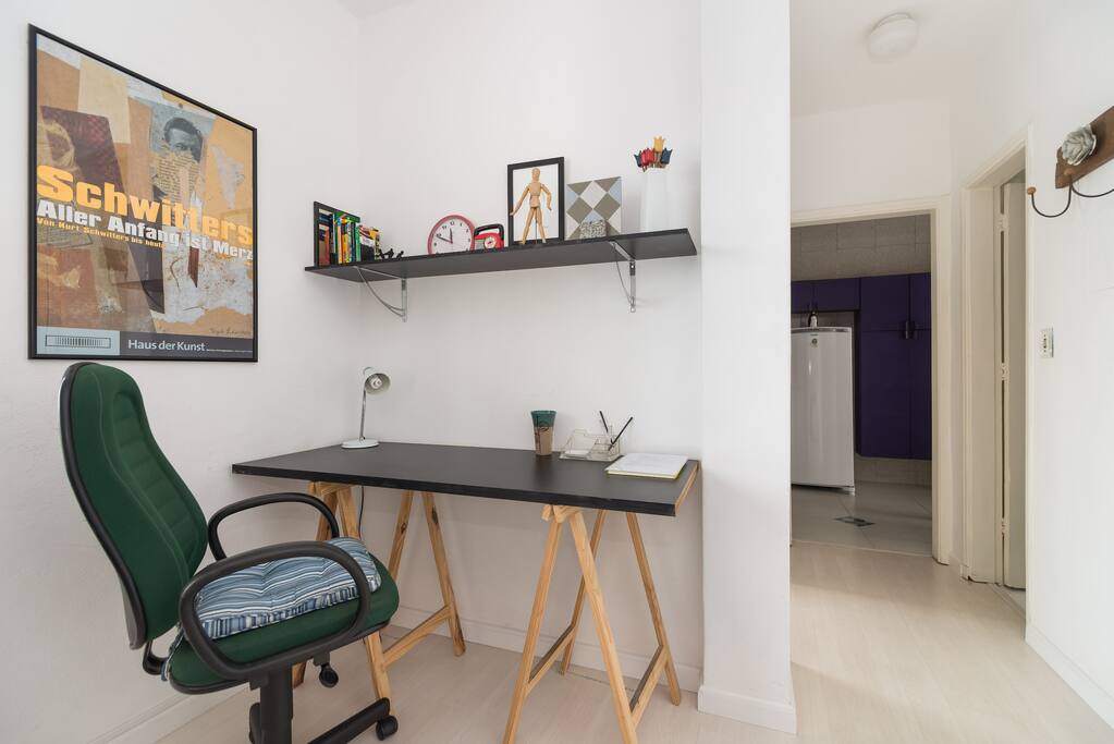 espaço para computador e /ou notebook