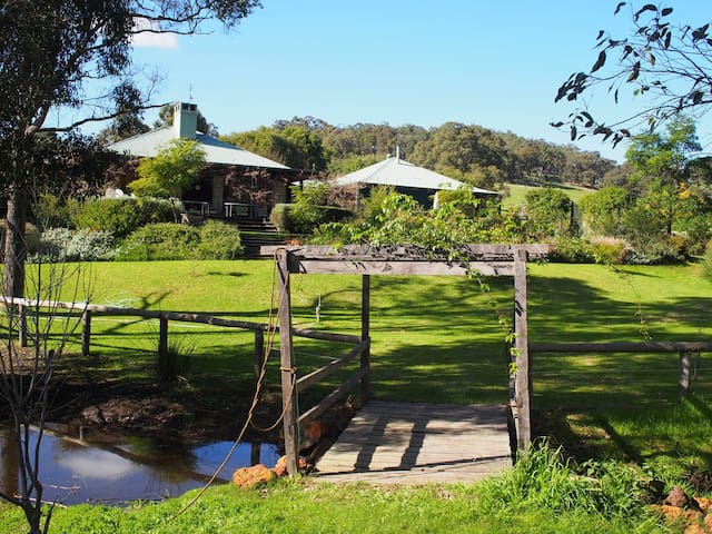Henty Lodge B&B, self catering, Ferguson Valley