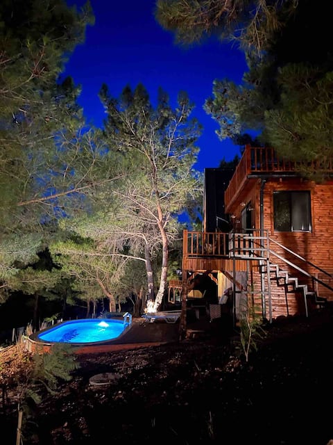 Private pool& sauna forest bungalow  red IN Cesme