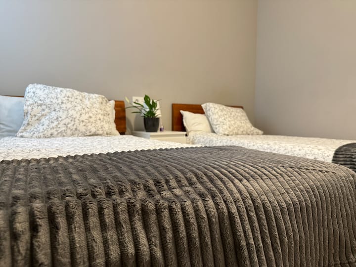 Double room for single use.
