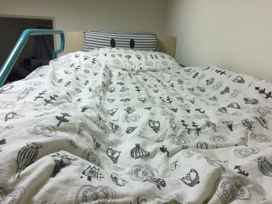 上鋪-sharing for a single room