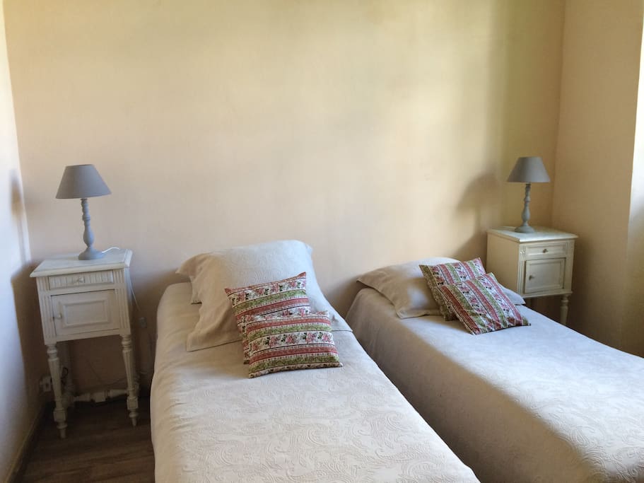 Chambre à deux lits