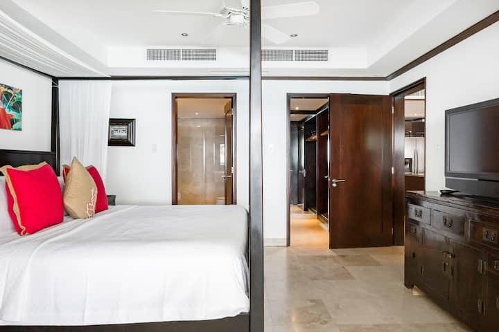 Master bedroom leading to ensuite and walk-in wardrobe